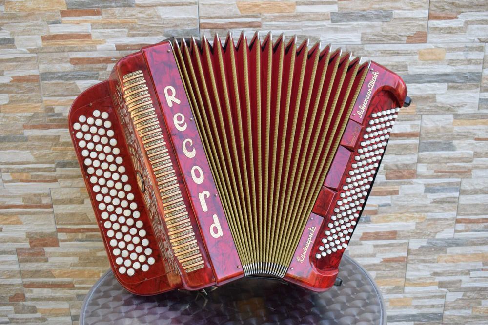 Acordeao Record 4 Voz Voz,120 Baixos