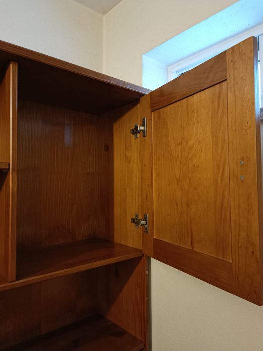 Secretária em madeira