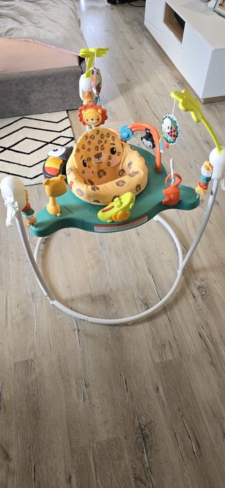 Fisher-Price Skoczek Gepard Centrum zabaw dla niemowląt ze światełkami