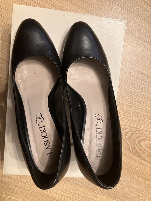Buty na obcasie 37