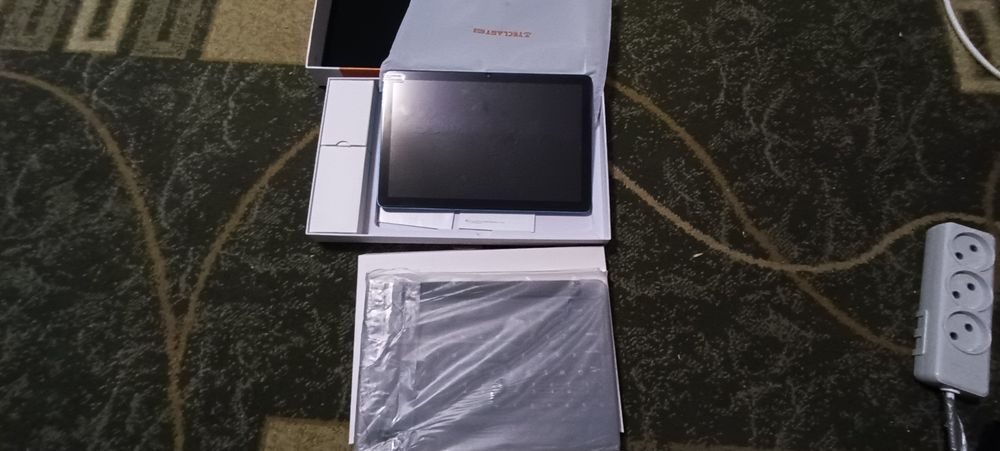 Продам планшет TECLAST