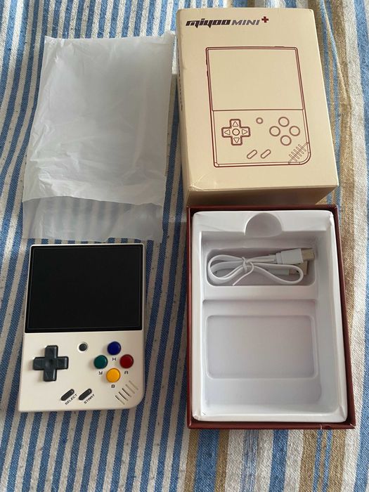 Konsola retro Miyoo mini plus + (jak nowa)