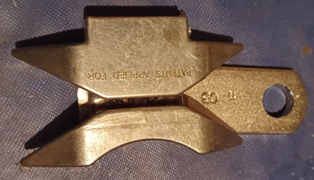 urządzenia samozaciskowe, amortyzatory, sprzęt d