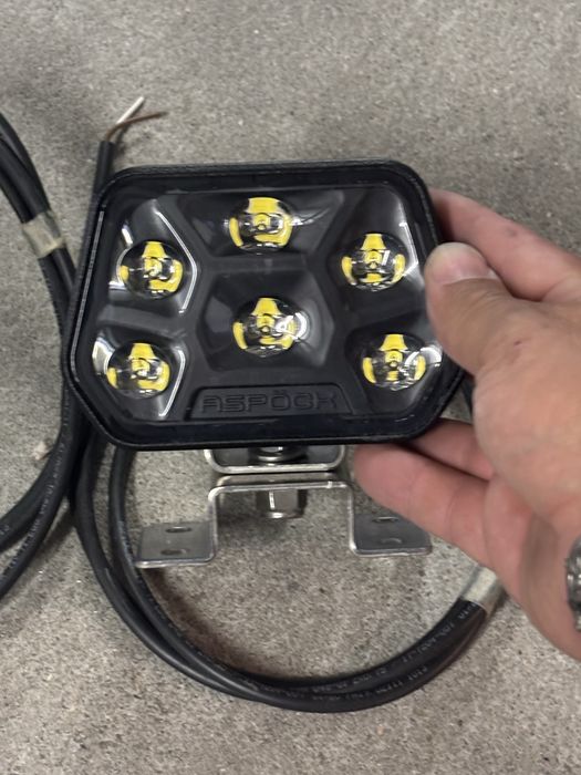 Faróis Aspock Workpoint LED