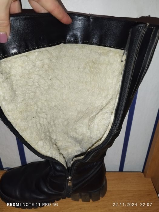 Продам сапоги кожані