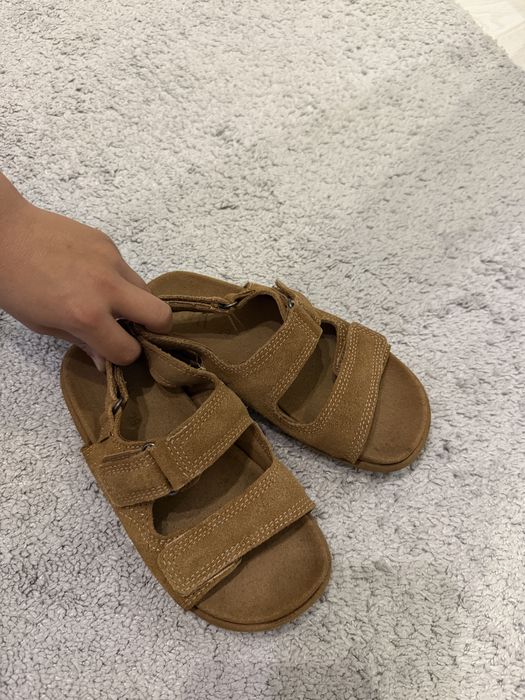 Босоніжки, сандалі Zara 29 розмір натуральна замша