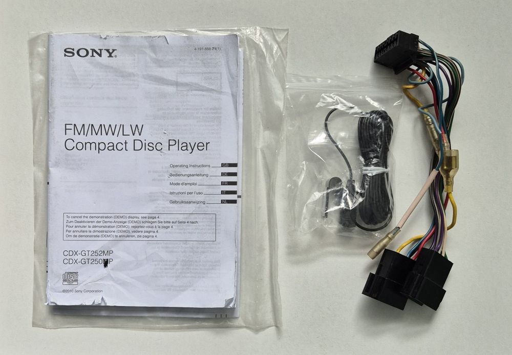 Autorrádio Sony CDX-GT250MP CD/MP3/AUX Xplōd (Na Caixa)
