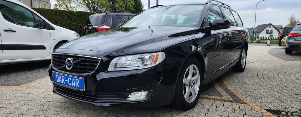 Volvo V70 2.0 d,180ps,automat.175tys.km,full wersja,xeno,navi,skóra