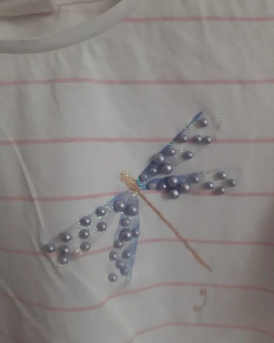 T-shirt menina com pormenores Lefties