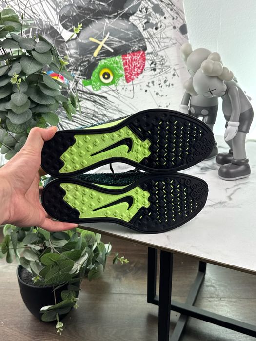 Кросівки Nike Flyknit Racer 41 розмір Е10636