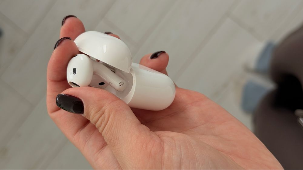 Airpods 4 (2024)