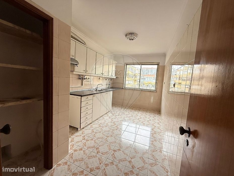 Apartamento T2 para arrendamento