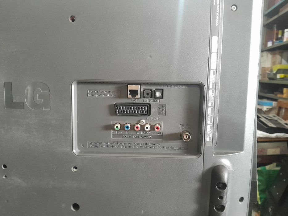 TV LG smart 32LB5700 écran 81cm