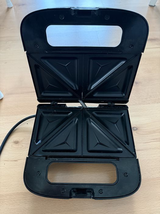 Opiekacz Philips HD 2392 uzywany w dobrym stanie