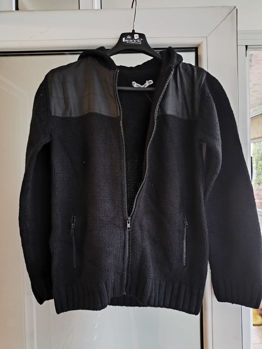 Кофта на блискавці з капюшоном, в'язана