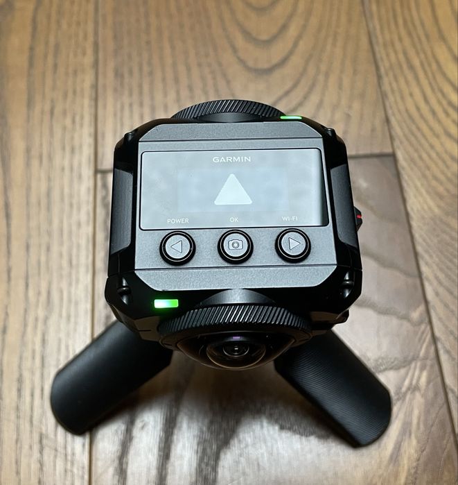 Kamera Garmin Virb 360 - ladowarka, statyw, 5 baterii