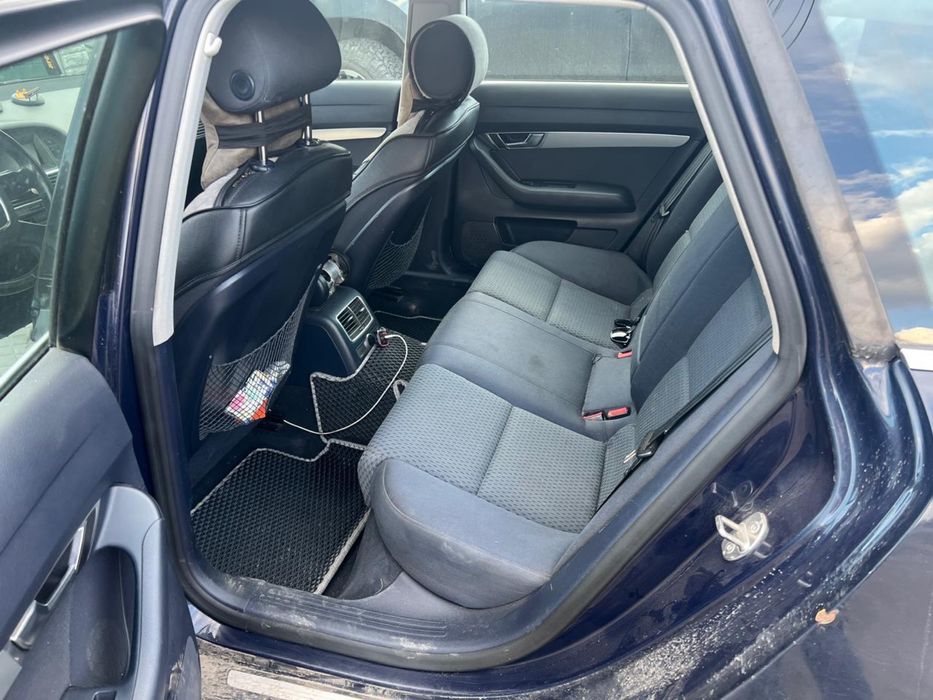 Автомобіль Audi A6C6