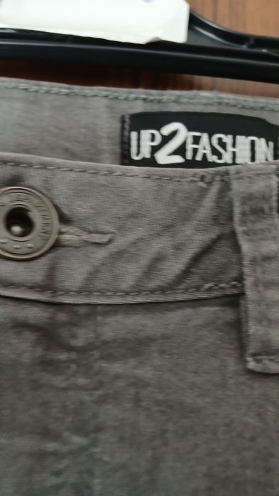 Szare dżinsy damskie  44/46 UP2Fasion