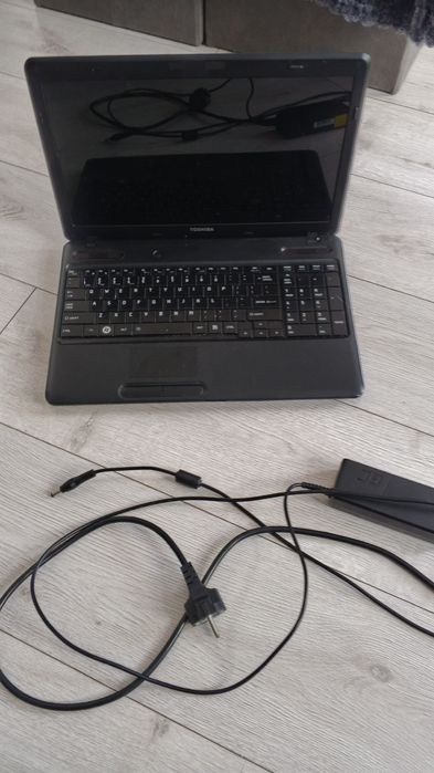 Laptop Toshiba bez dysku