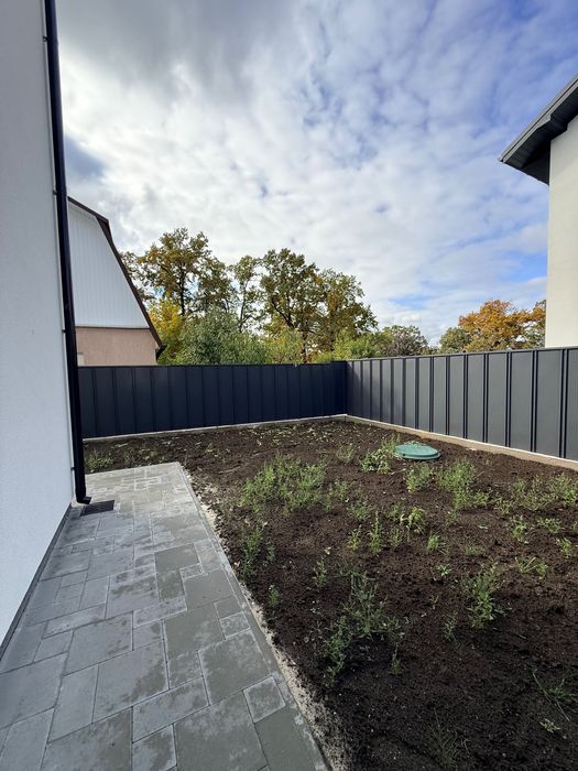 Продам Дуплекс поруч з Парком Дубки. Розвинена Локація. Без Комісії !