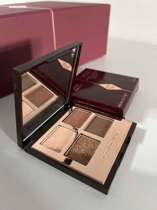 Charlotte Tilbury палетки тіней, румяна, хайлайтер, крем, туш
