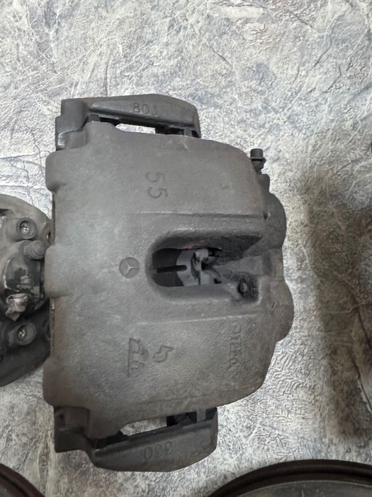 Суппорта w211 4 поршя перед и 2 поршня задние