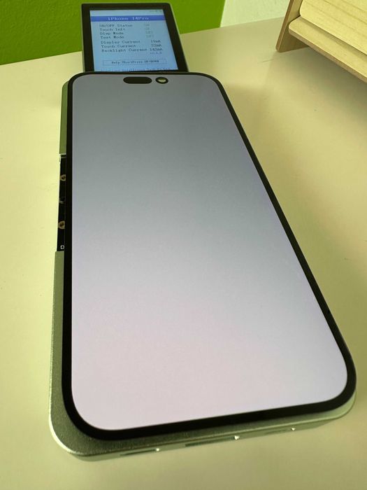 Oryginalny wyświetlacz Apple iPhone 14 Pro + górna taśma FVAT
