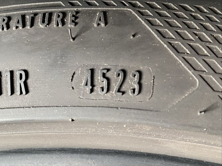 4шт 23год 225/45R18 Goodyear Eagle F1 Asymmetric 5