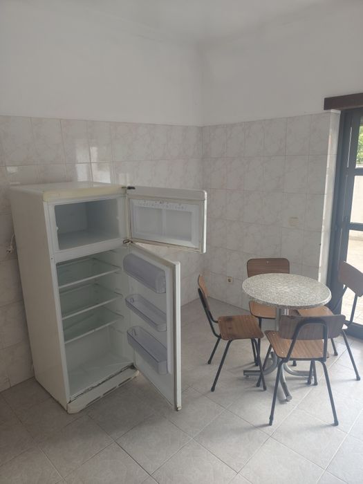 Arrenda-se apartamento em Avelar