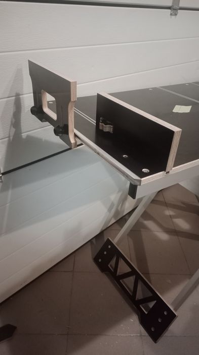 Стіл верстак  монтажний