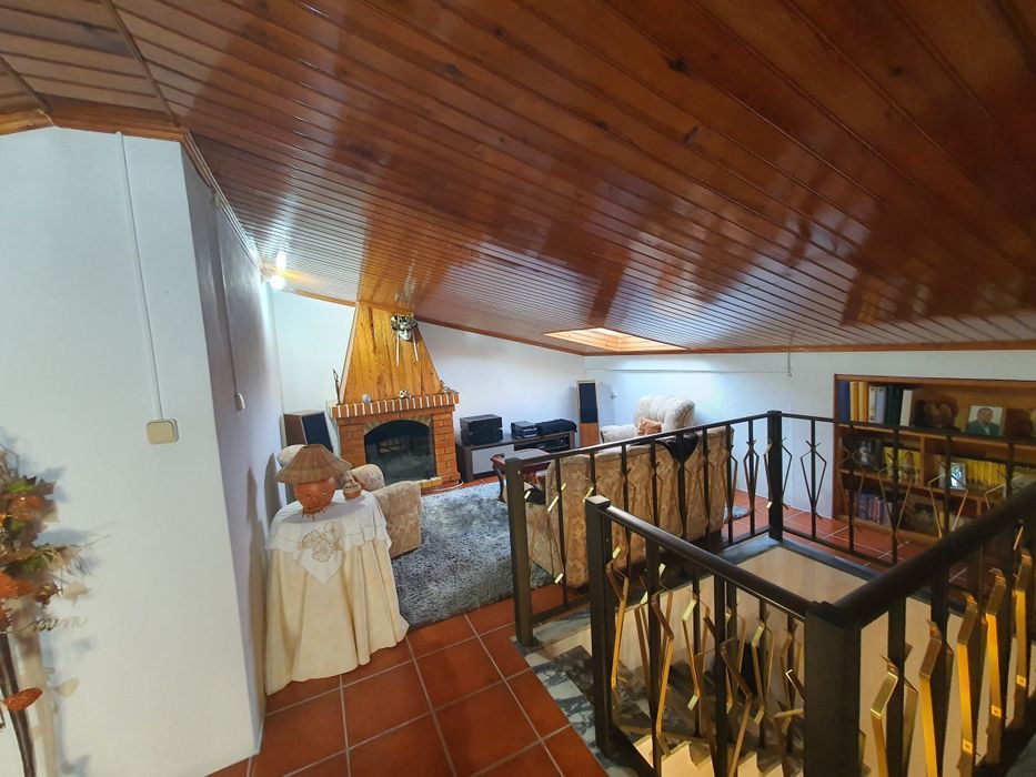 Apartamento T3 Dúplex com garagem