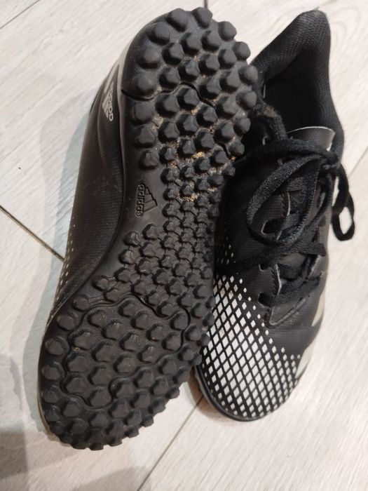 Turfy Adidas Predator