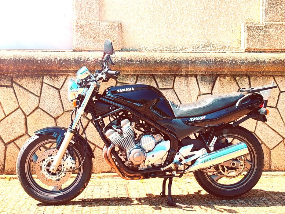 YAMAHA XJ600N 2001