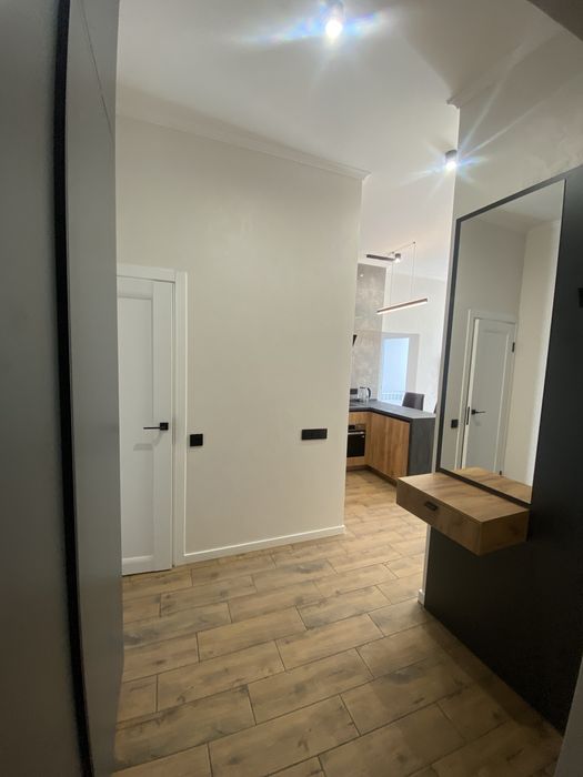 Оренда двоповерхової квартири з терасою, Комфорт Таун, Березняки