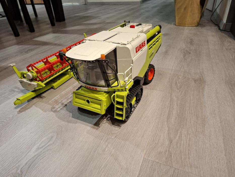 Bruder kombajn Claas Lexion 780