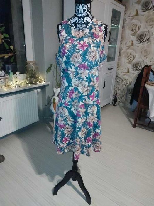 sukienka firmy H&M rozm. L