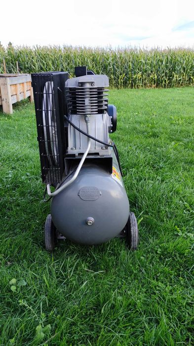 Kompresor tłokowy AirPress