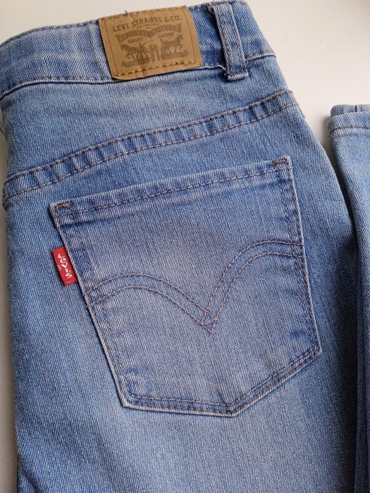 Джинсы Kiabi,Франция,Levis