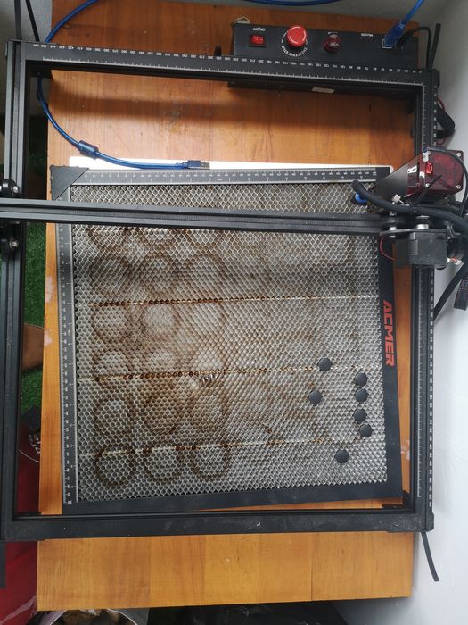 Máquina de gravação a laser