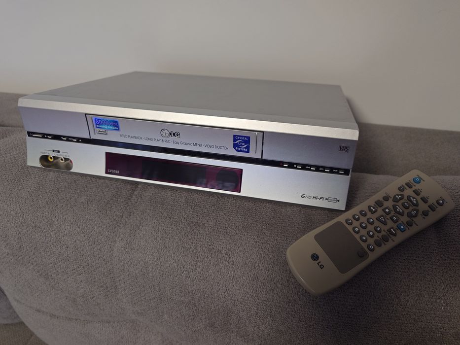 Odtwarzacz VHS LG
