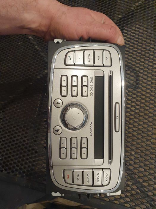 Radio Ford Focus mk 2 lift sprawne ramka komplet