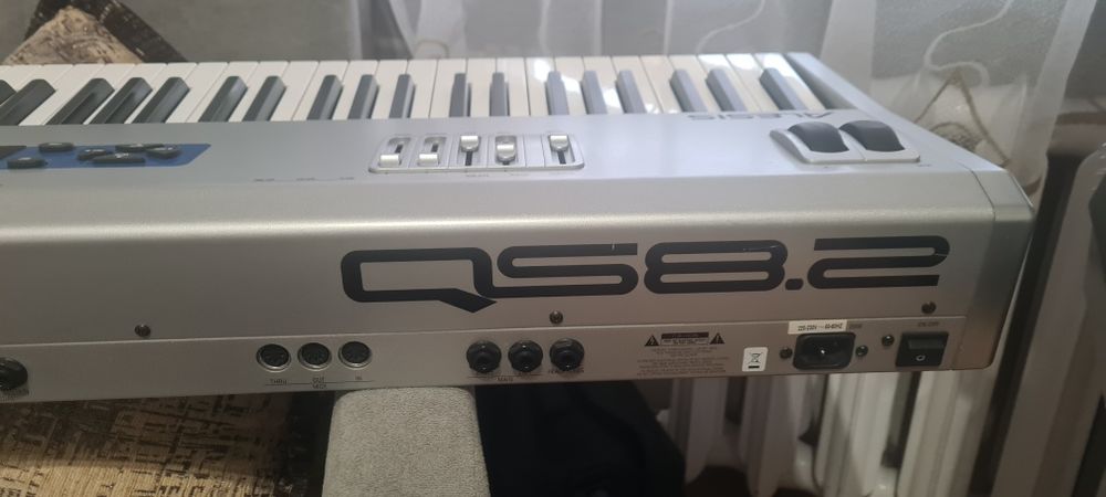 Pianino elektryczne ALESIS QS8.2