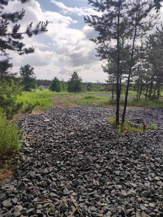 Продам участок в Тарасовке 6 соток под коммерцию