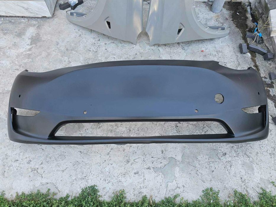 Продам бампер передний Tesla model Y Тесла Модель Уай  20-
