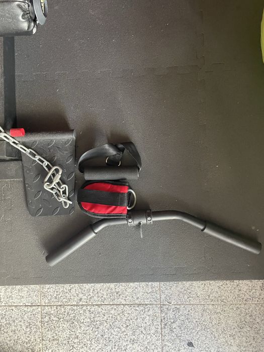 Máquina de Musculação Multifuncional Adidas – Como Nova!