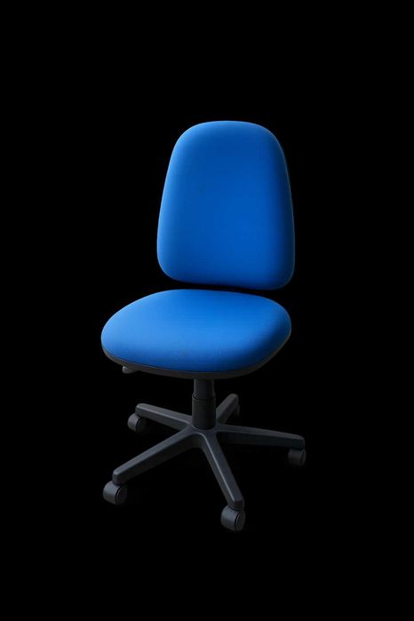 Vendo Cadeiras de escritório ergonómicas pretas