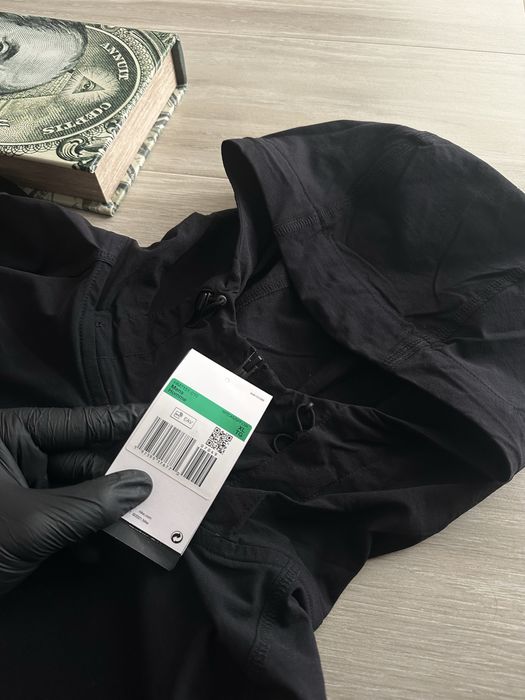 Вітровка Nike Tech Woven Jacket | HM7151-010