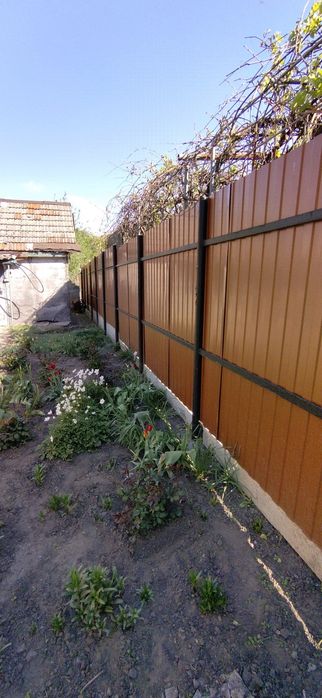 Продам добротний будинок на дві сім'ї