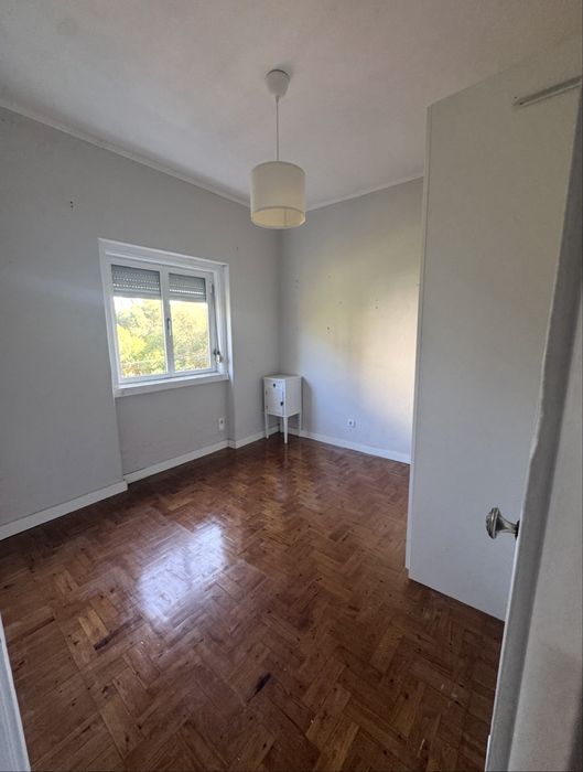 Alugo quarto em Alcântara