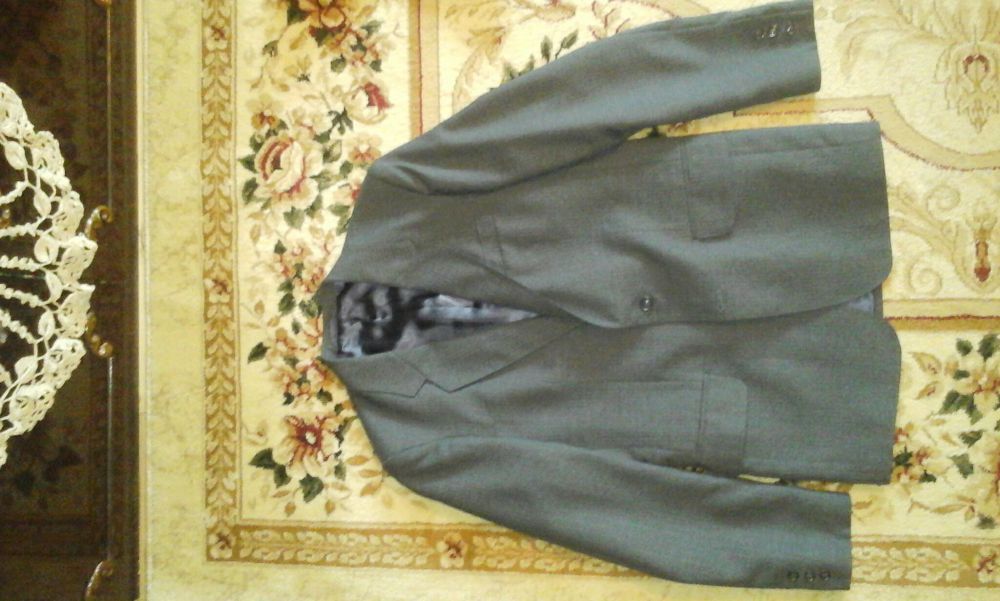 Костюм мужской. Размер 48. Рост 5.